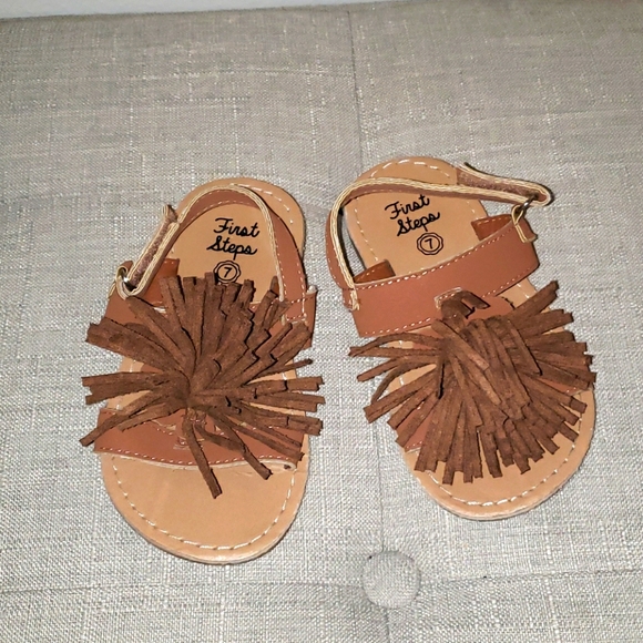 Brown Sandals- Toddler Girl Size 7 - Picture 1 of 4